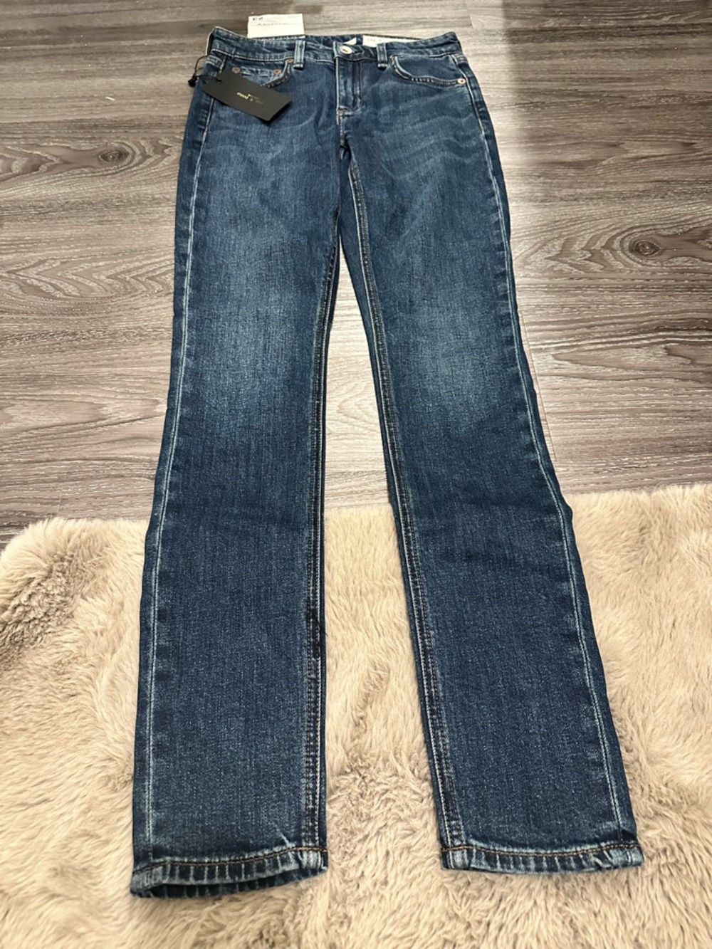 rag & bone Women's Skinny Jeans in Medium Wash Blue